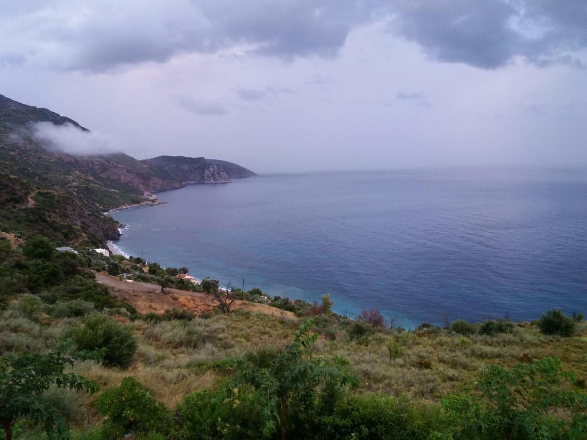 Agnanti Villa Akhladherí Buitenkant foto