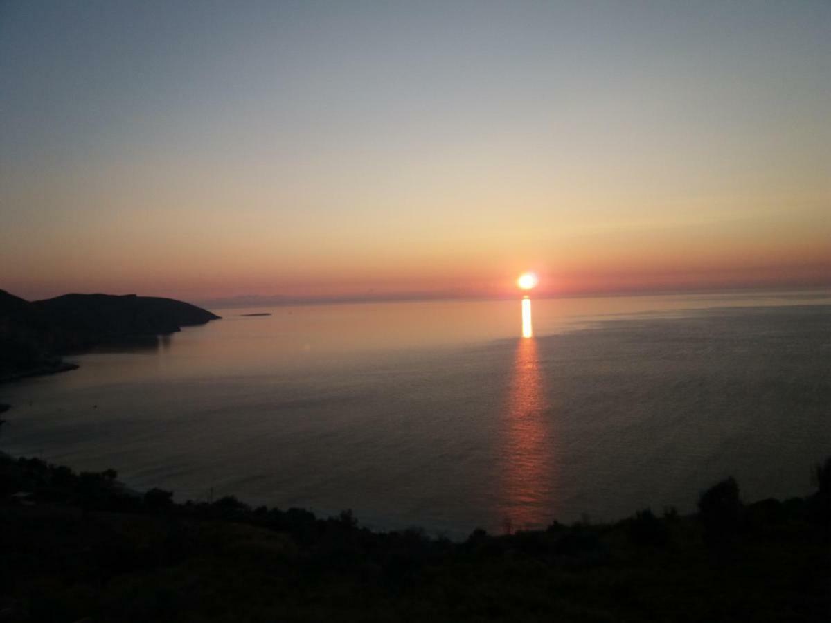 Agnanti Villa Akhladherí Buitenkant foto